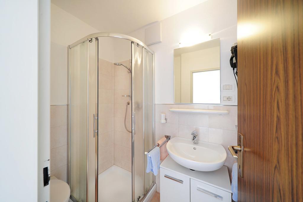 Haus Rosengarten Tirolo Room photo